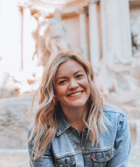 Loft Office With Vintage Decor For Creative Member8 285x340